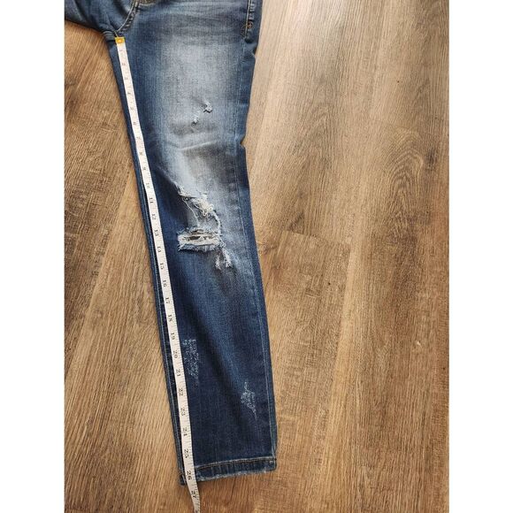 Judy Blue 'Relaxed Fit' 5/27 (27x26.5) womens jeans distressed medium wash - Picture 6 of 10